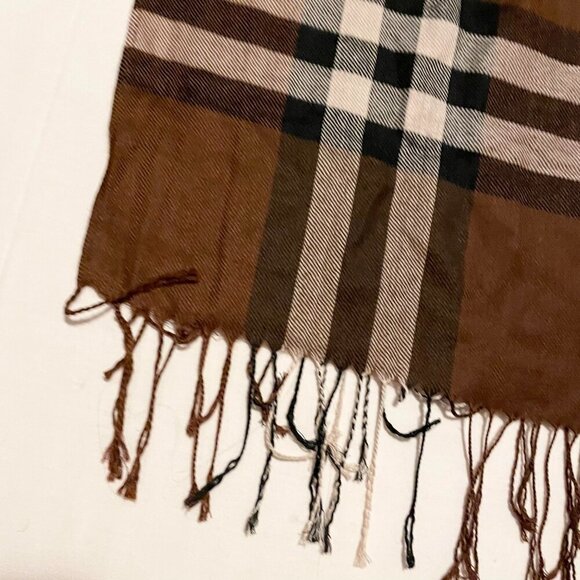 Pashmina Checkered Plaid Scarf Fringed 68 x 25 Inch - Picture 12 of 16